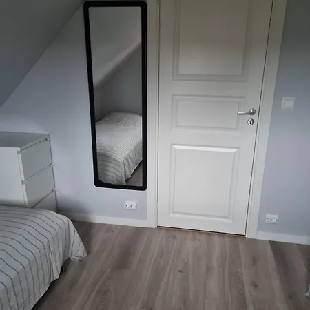 אכסניה Letniskowe Bez Zwierzat מידזיזדרויה